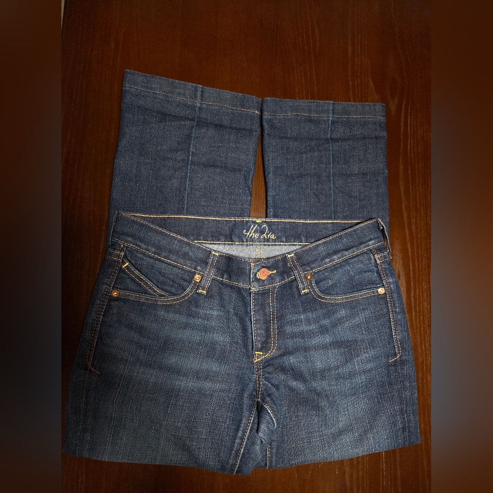 Old Navy The Diva Low Boot Cut Jeans Size 6 Short